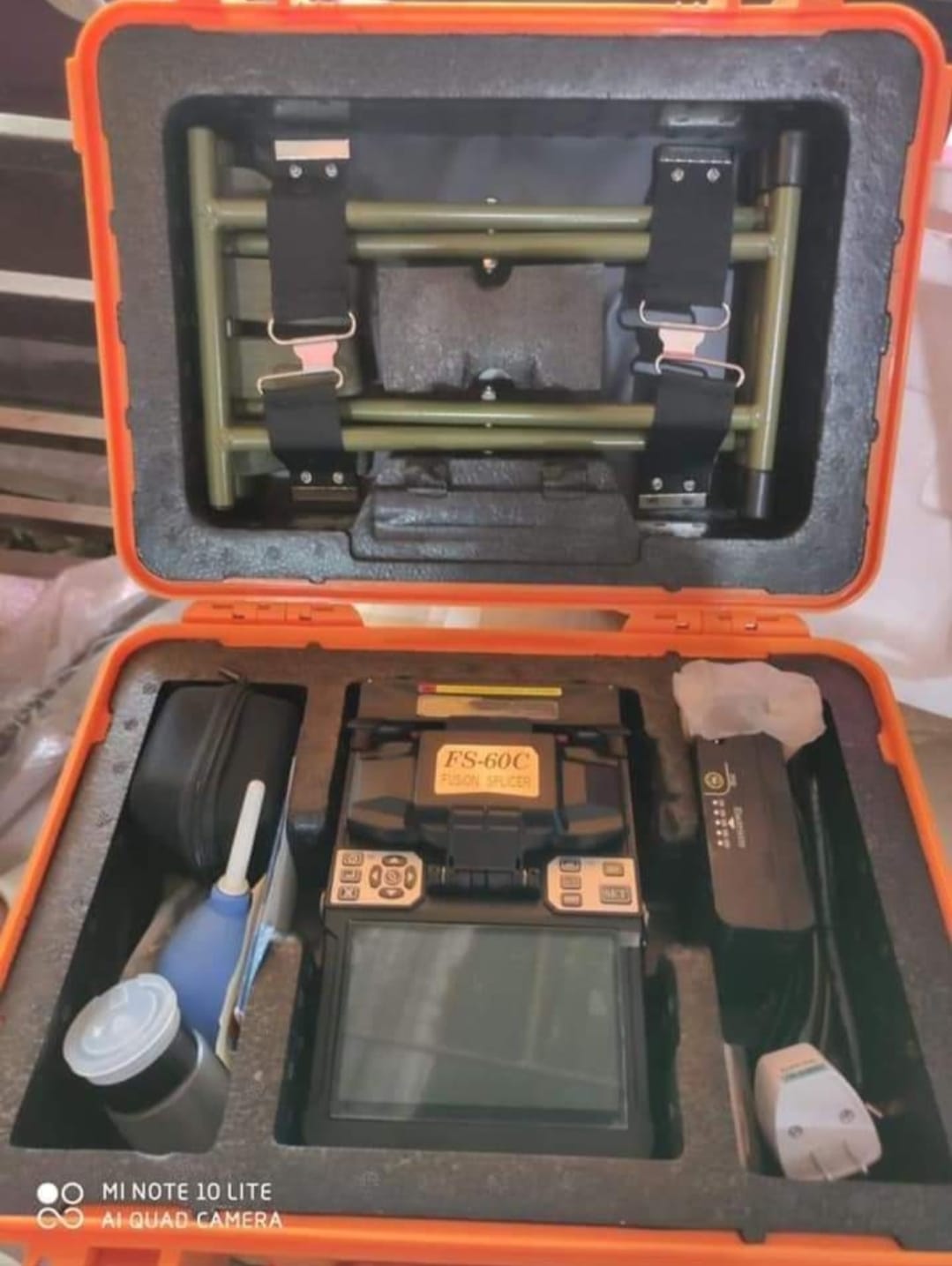 FS-60C Fiber Optic Welding Splicing Machine Optical Fiber Fusion Splicer 100-240V