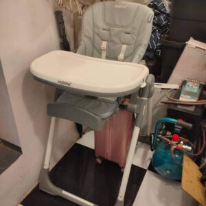 Akeeva Luxury Full Recline Highchair (Cozzi)