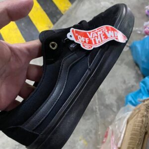 Vans off the wall sneaker