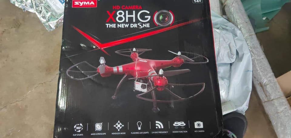 Syma X8HG drones