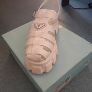Thick-Soled Sandals Women Toe Cap Roman