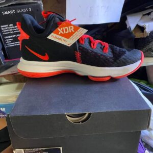 Nike Lebron Witness V