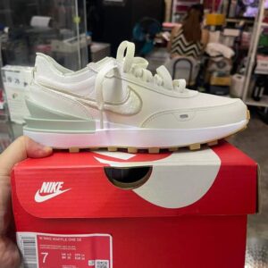 W Nike Waffle One SE